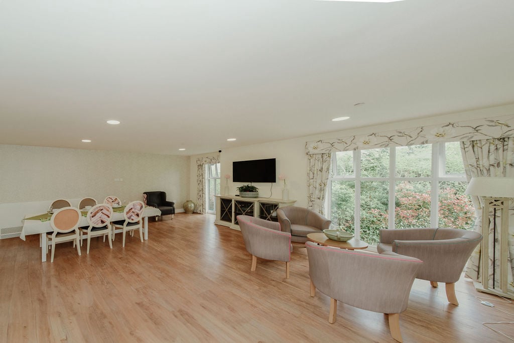High Meadows Care Home in Pinner Gallery